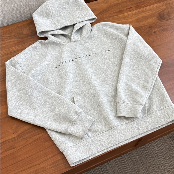 Abercrombie & Fitch YPB Neoknit Active Logo Popover Hoodie Grey Size 15-16 - Picture 2 of 7